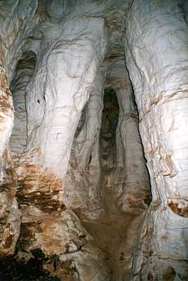 Pillars in Junction Chamber[PSwart]